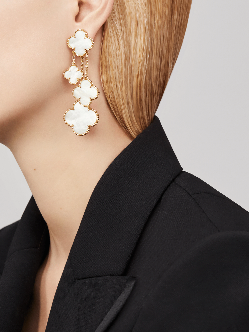 ¡®Imperial¡¯CLOVER EARRINGS WHITE MOP 4 MOTIFS GOLD