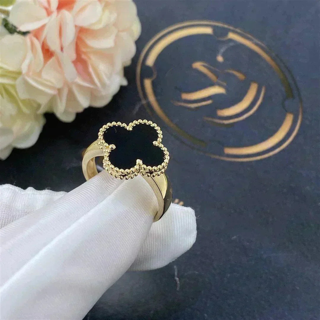 ¡®Imperial¡¯CLOVER ONYX RING