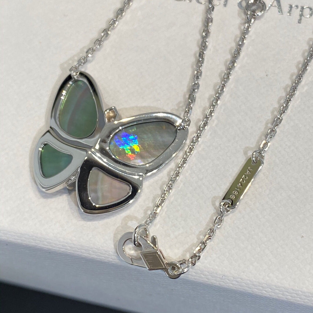 ¡®Imperial¡¯LARGE BUTTERFLY SILVER PENDANT DIAMOND NECKLACE