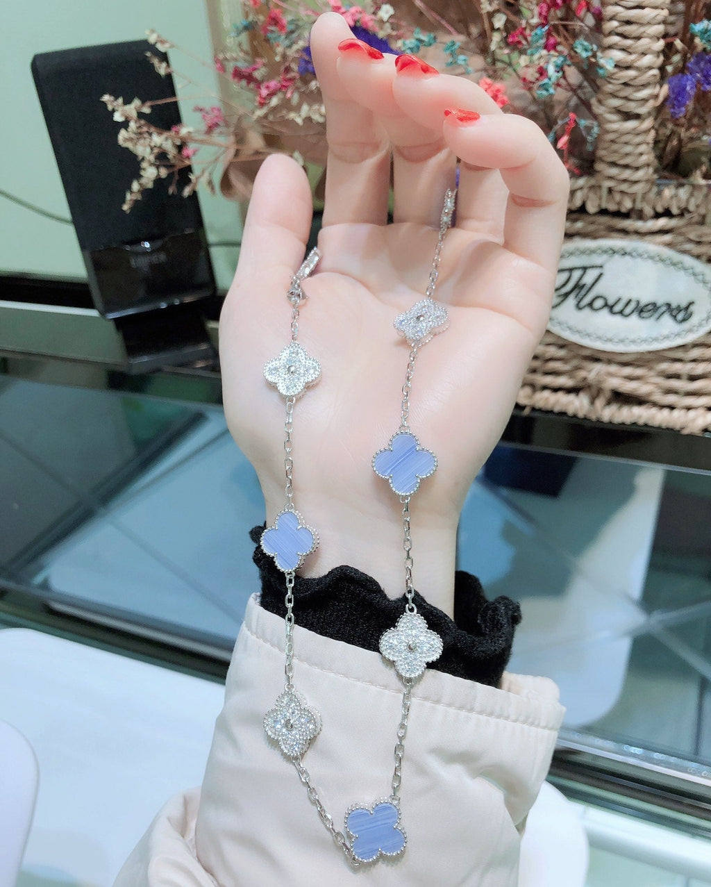 ¡®Imperial¡¯CLOVER 10 MOTIFS CHALCEDONY DIAMONDS SILVER NECKLACE