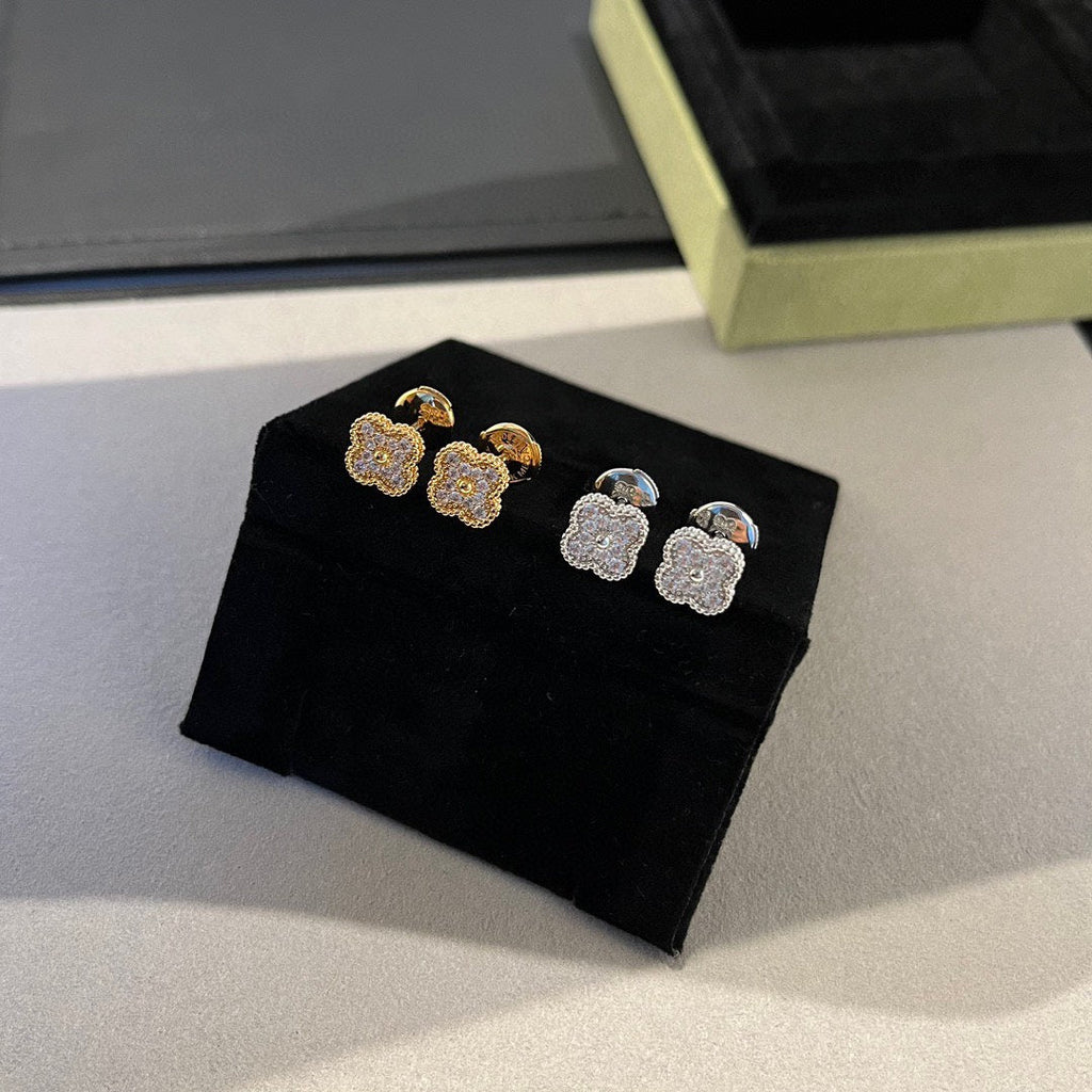 ¡®Imperial¡¯CLOVER MINI DIAMOND STUD EARRINGS